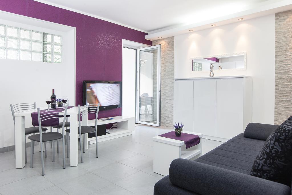 Apartments Smiljka Tučepi Стая снимка