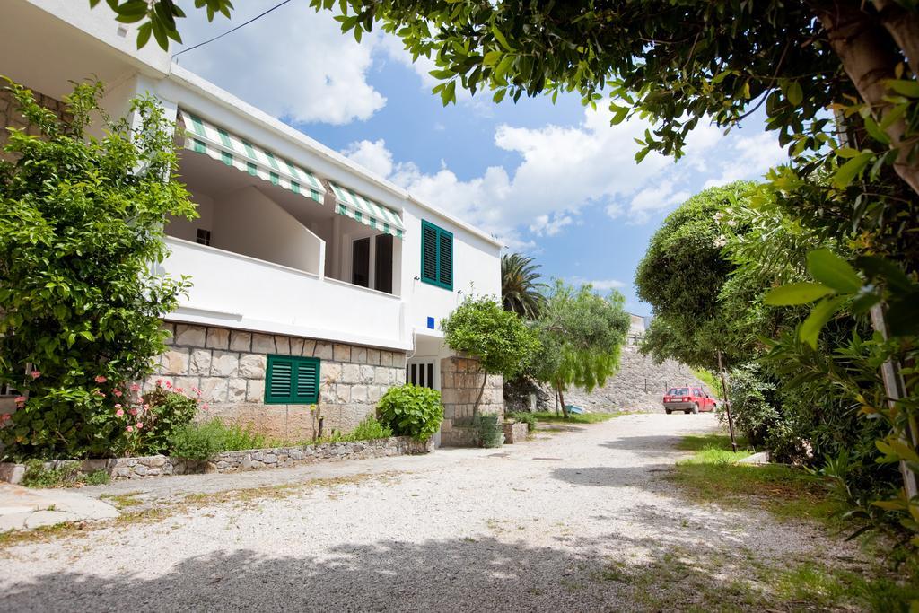Apartments Smiljka Tučepi Екстериор снимка